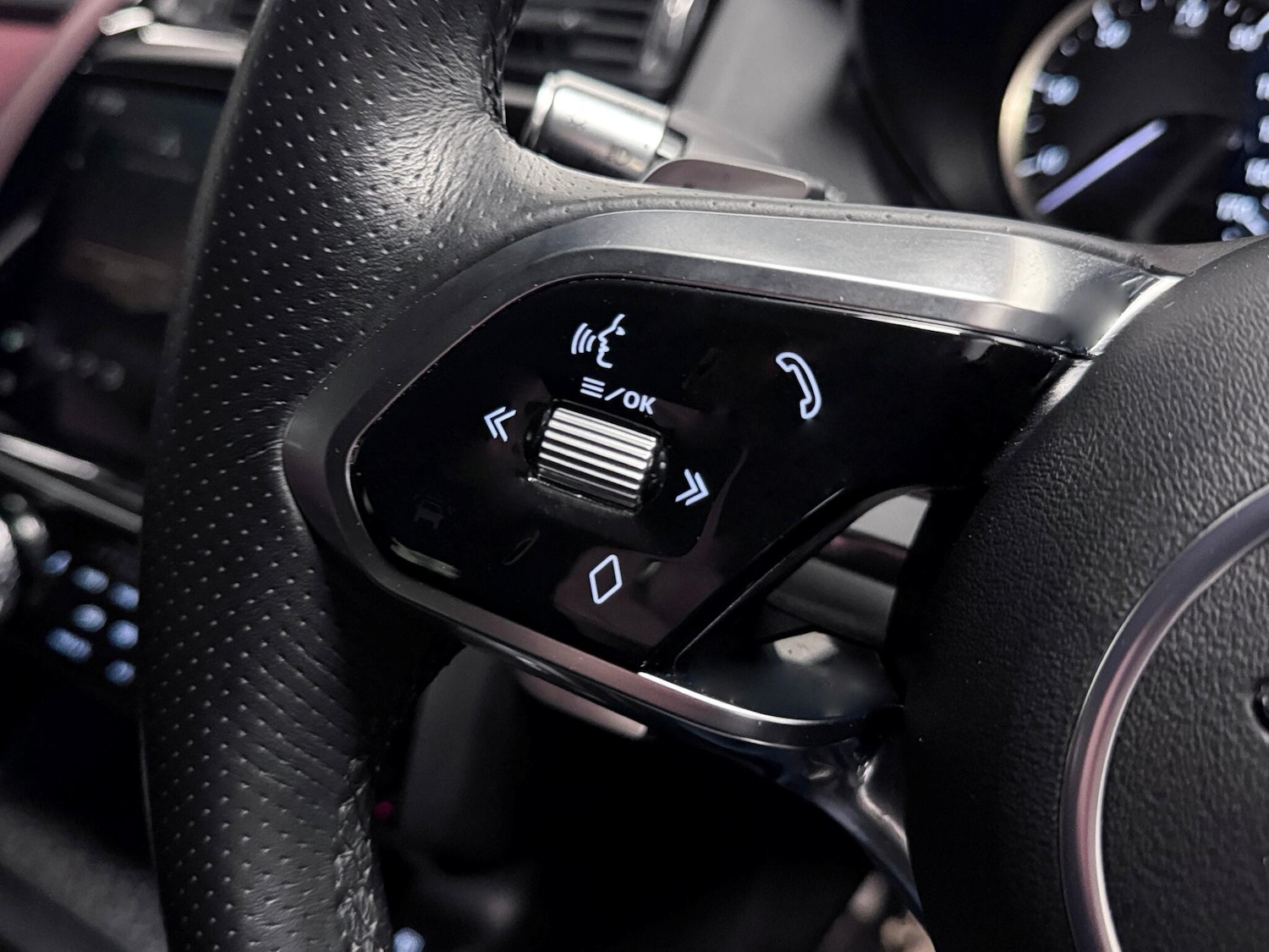 Used Jaguar E-Pace 2022 for sale - 76839777: Photo 37