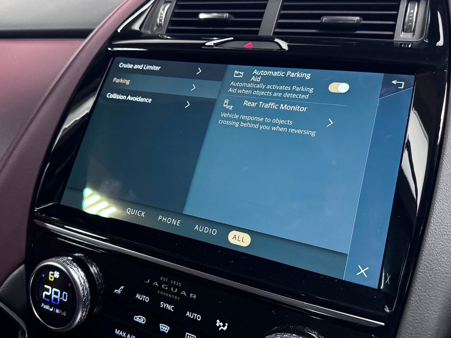 Used Jaguar E-Pace 2022 for sale - 76839777: Photo 46