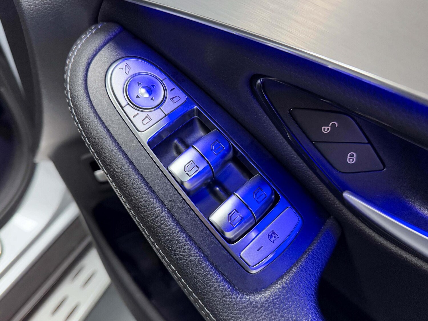 Used Mercedes-Benz GLC 2022 for sale - 75904564: Photo 18