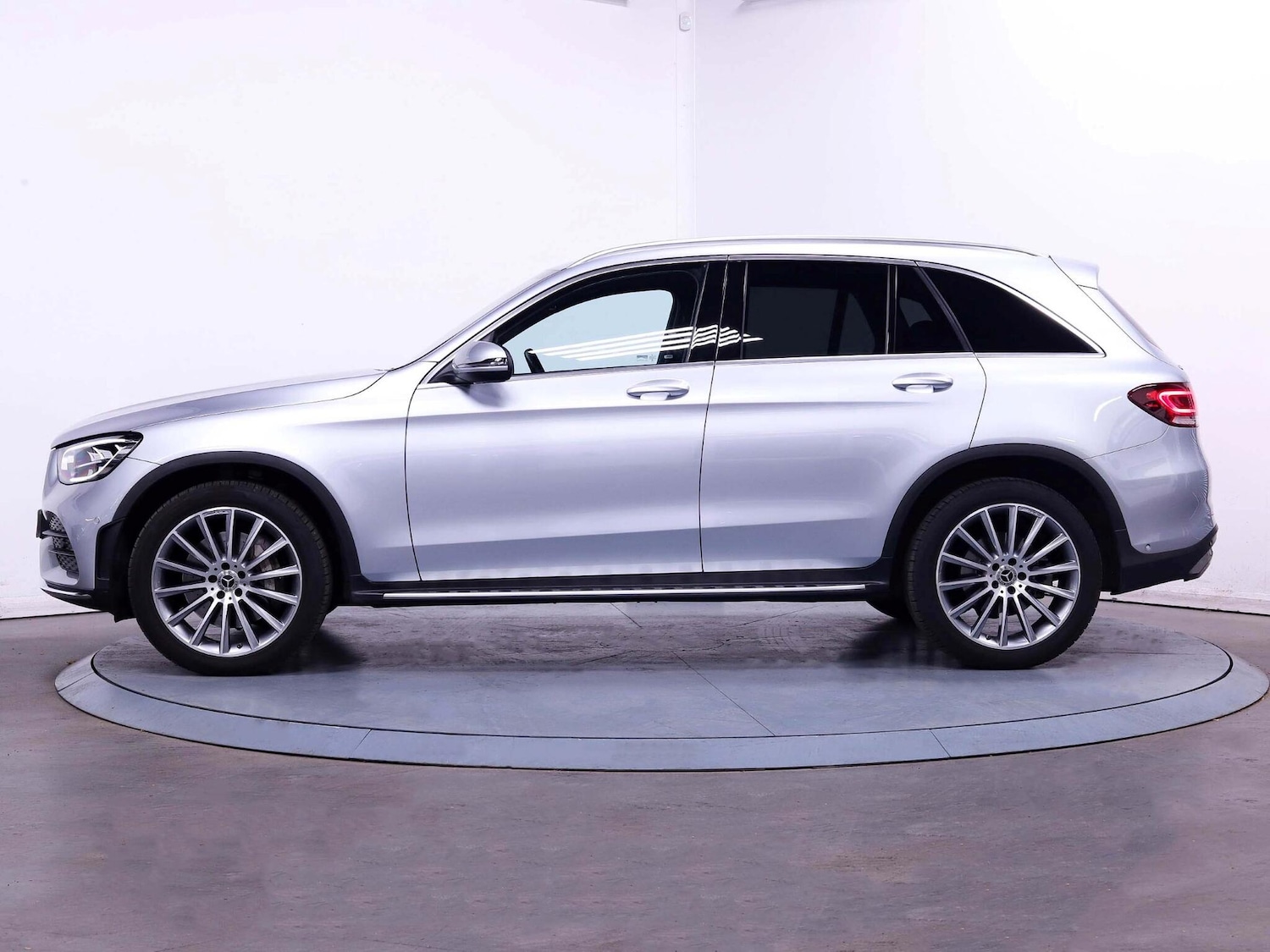 Used Mercedes-Benz GLC 2022 for sale - 75904564: Photo 4