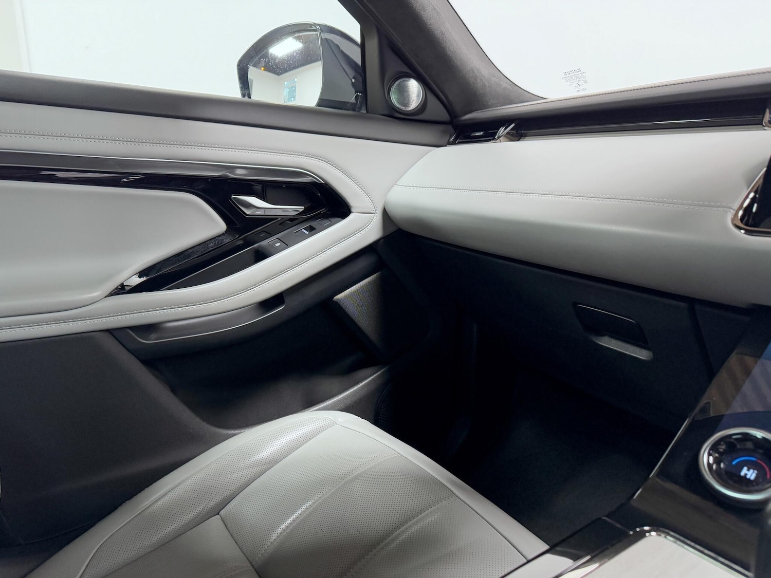 Used Land Rover Range Rover Evoque 2021 for sale - 76423671: Photo 31