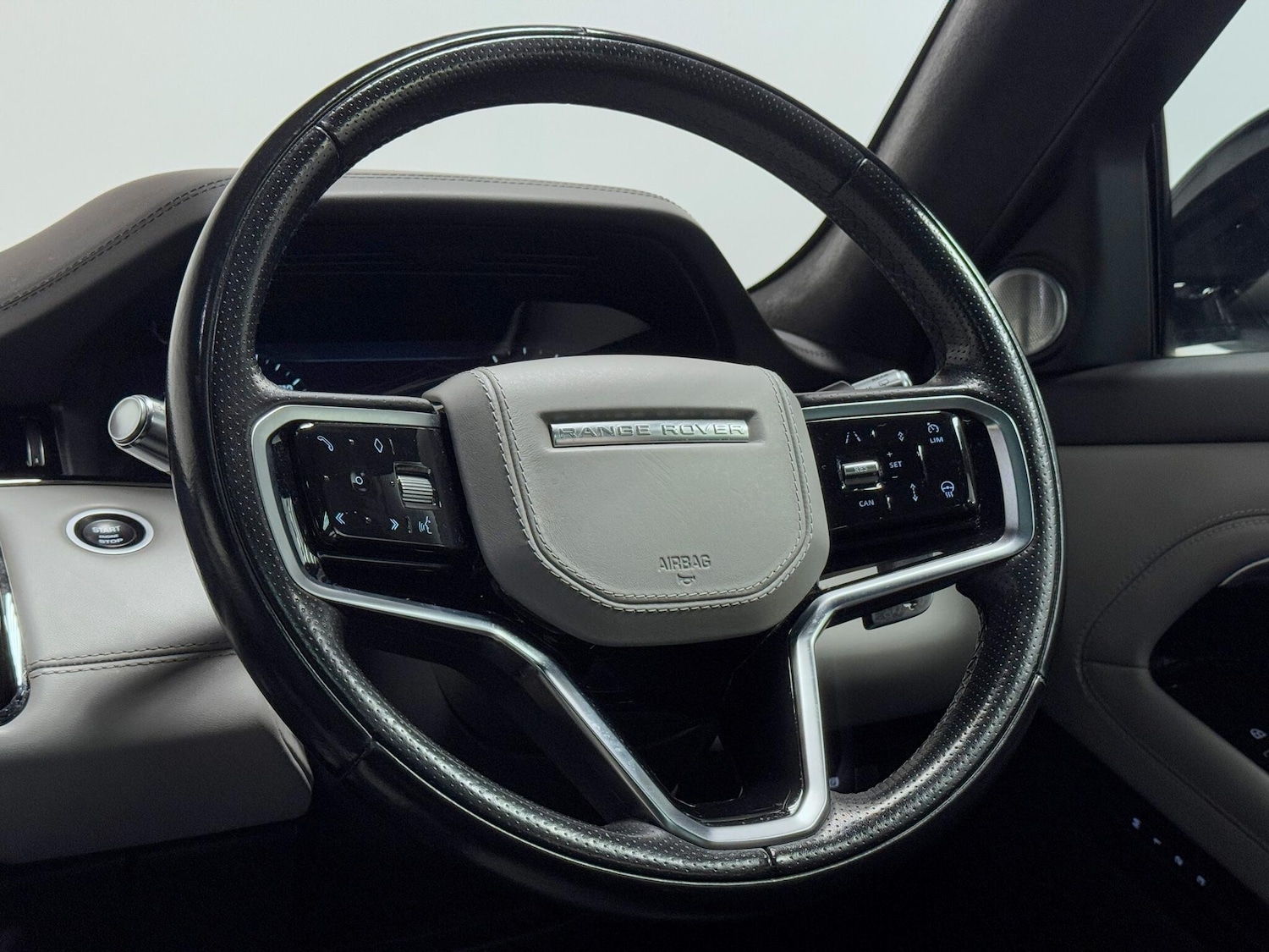 Used Land Rover Range Rover Evoque 2021 for sale - 76423671: Photo 38