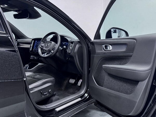 Used Volvo XC40 2021 for sale - 74861575: Photo 17