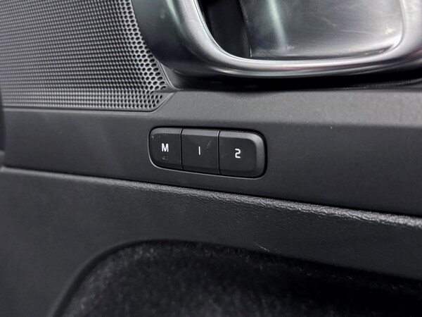 Used Volvo XC40 2021 for sale - 74861575: Photo 21