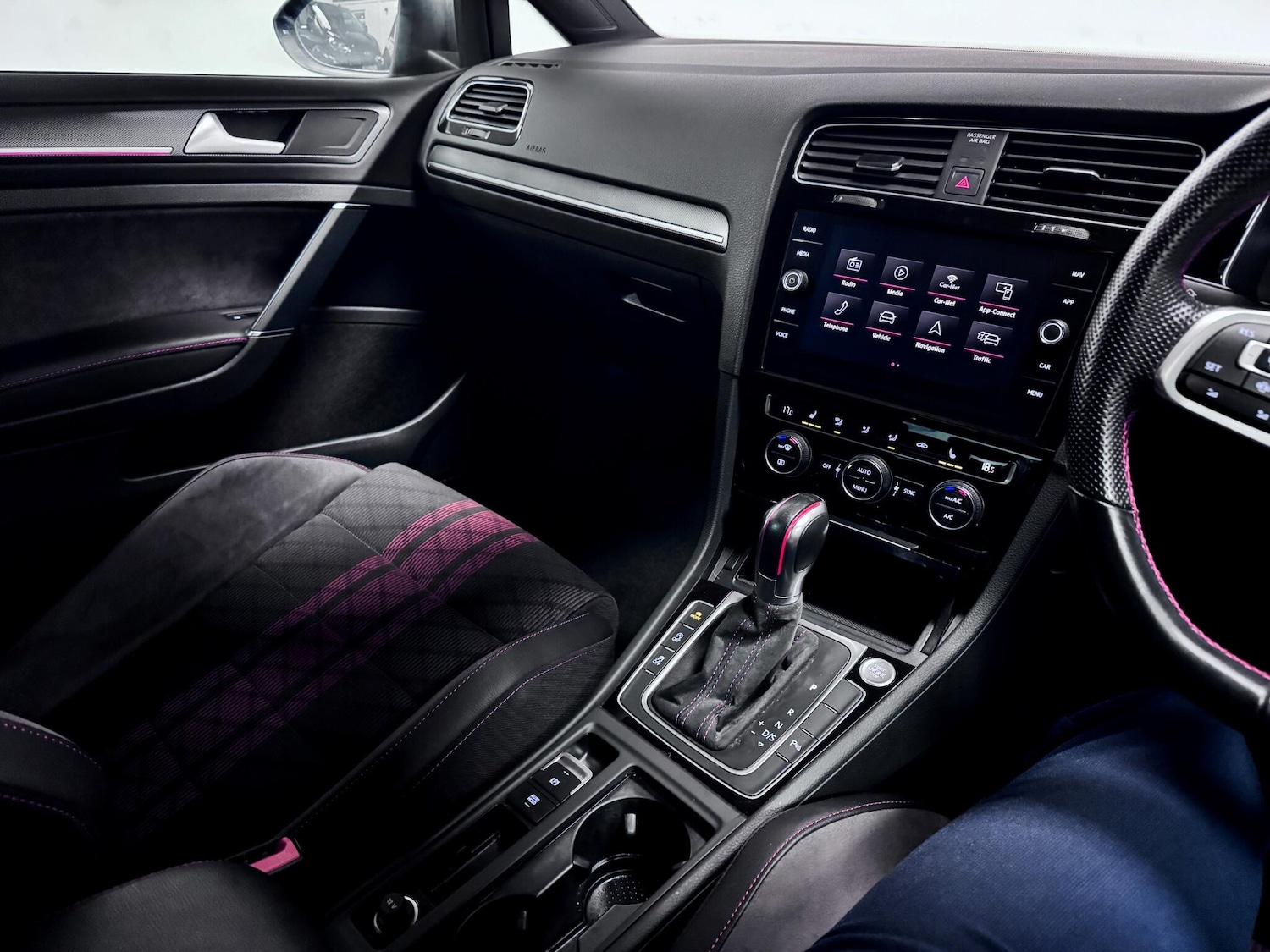 Used Volkswagen Golf 2019 for sale - 77331469: Photo 26