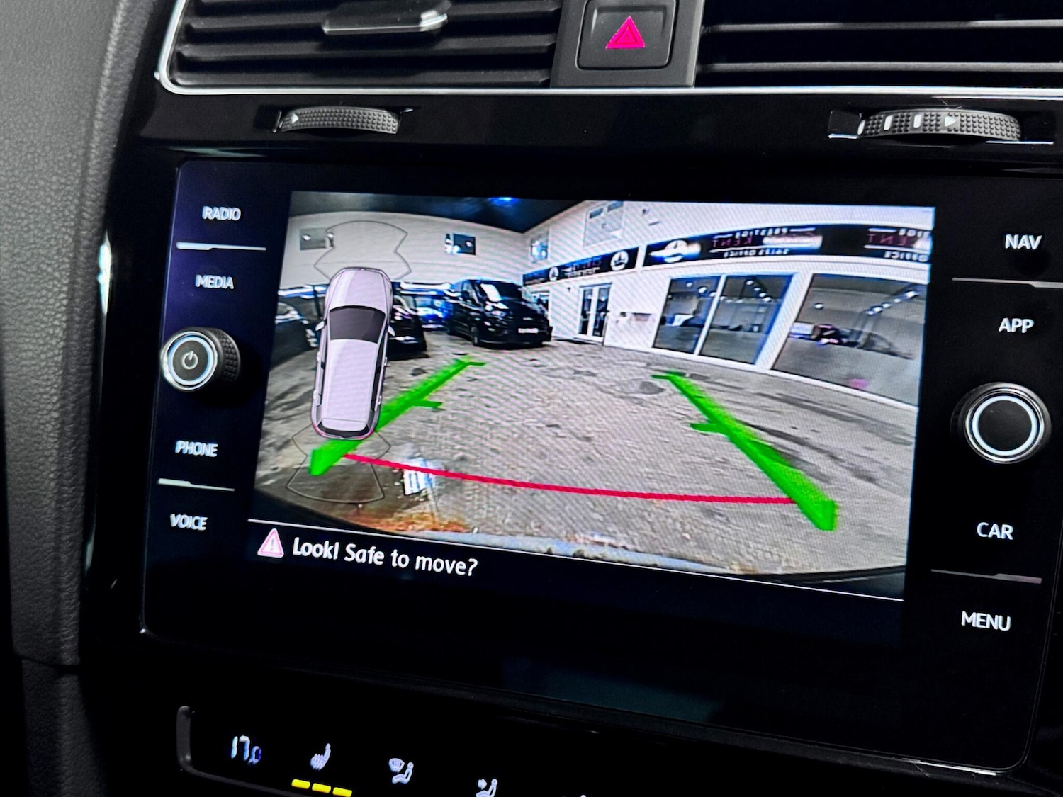 Used Volkswagen Golf 2019 for sale - 77331469: Photo 39