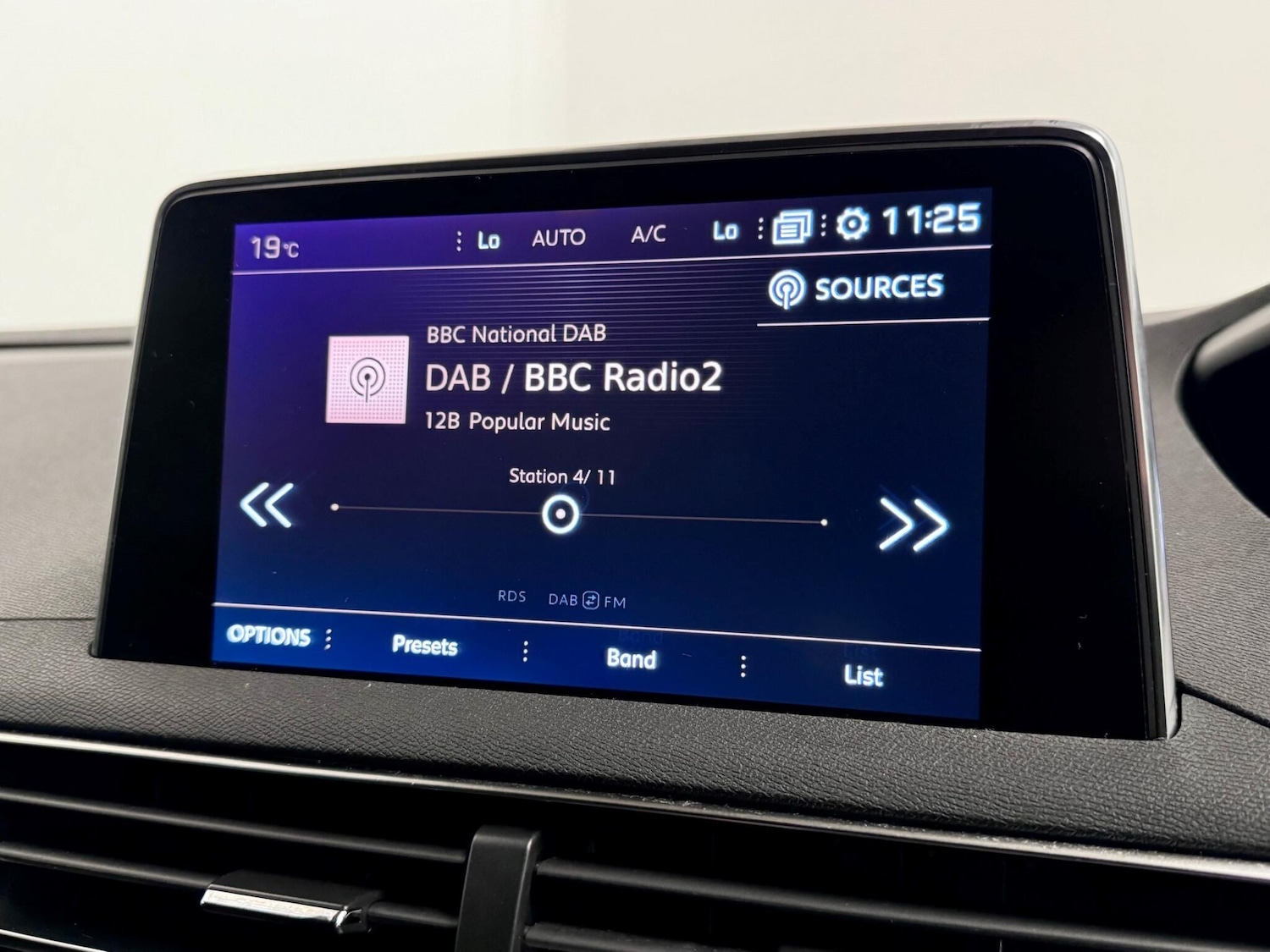 Used Peugeot 5008 2020 for sale - 77359253: Photo 36