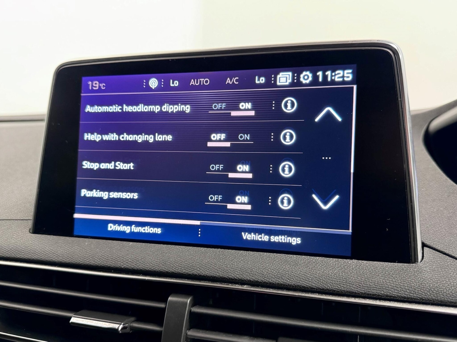 Used Peugeot 5008 2020 for sale - 77359253: Photo 39