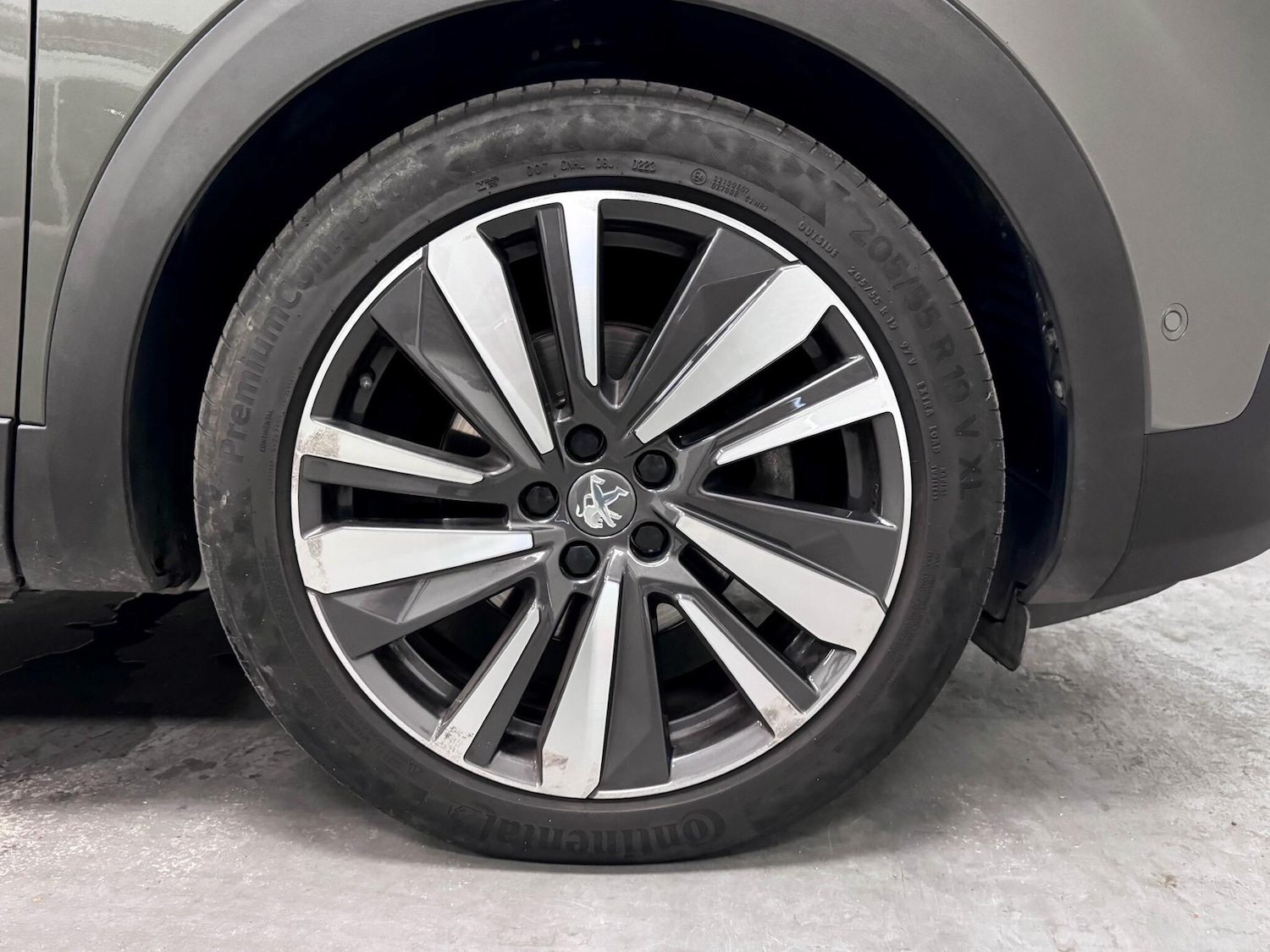 Used Peugeot 5008 2020 for sale - 77359253: Photo 45