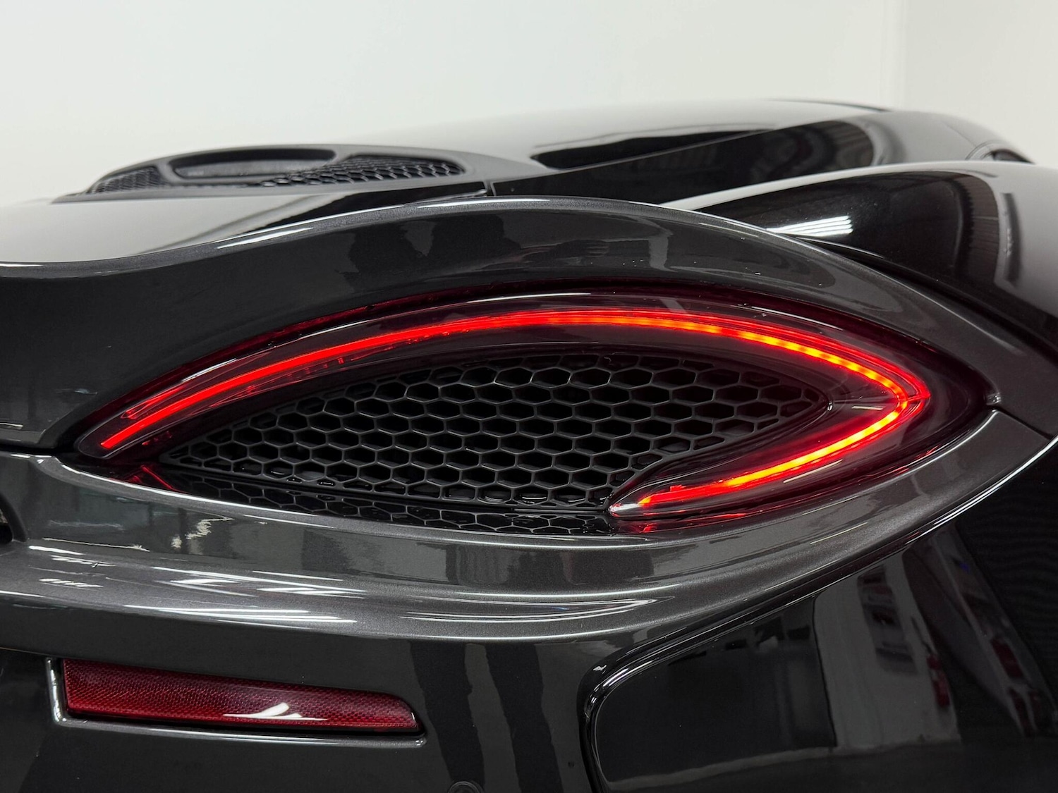 Used McLaren 570GT 2019 for sale - 76802363: Photo 16