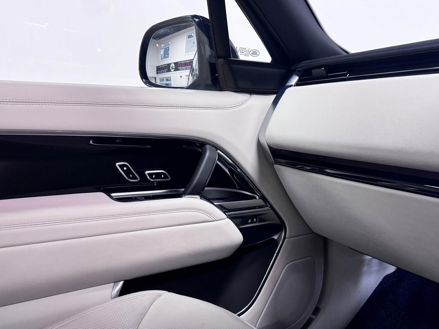 Used Land Rover Range Rover for sale - 77633230: Photo 32