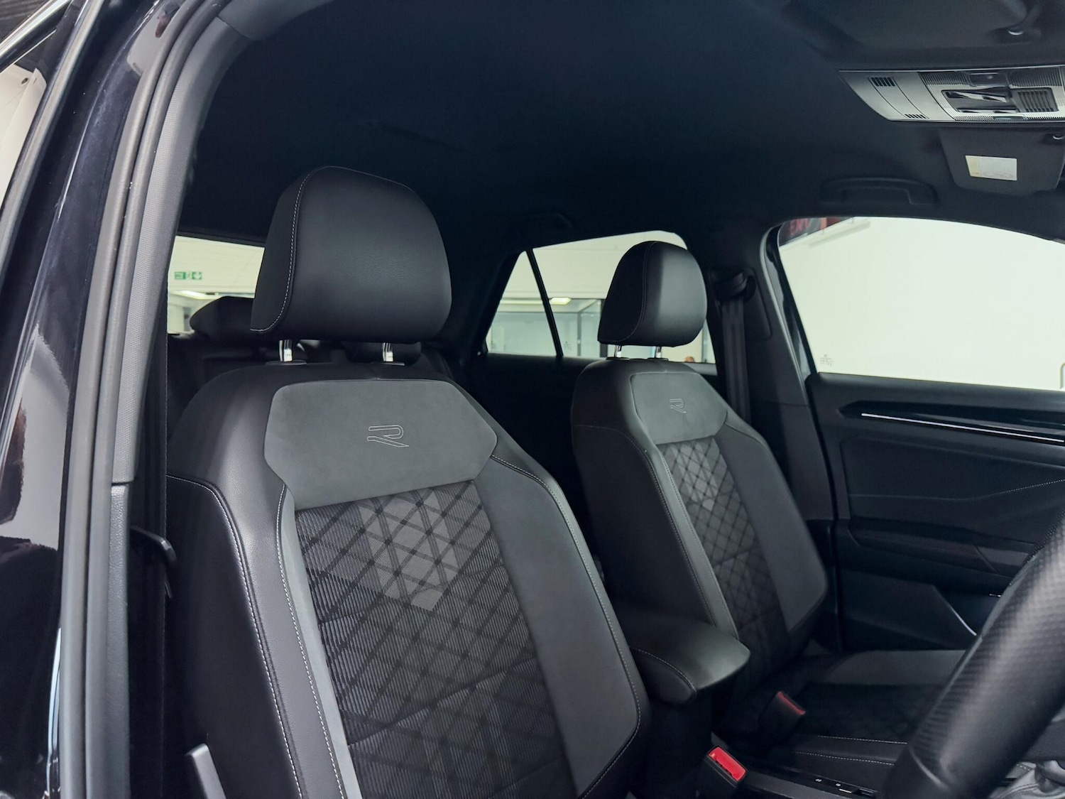 Used Volkswagen T-Roc 2022 for sale - 76423260: Photo 17