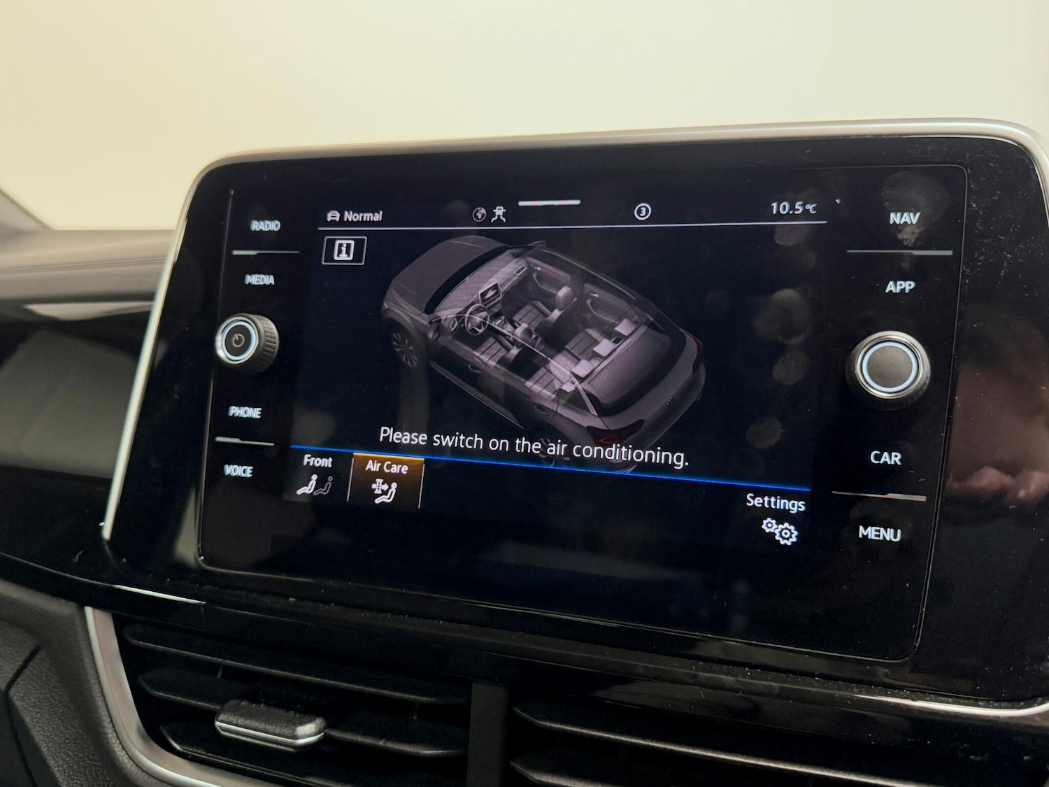 Used Volkswagen T-Roc 2022 for sale - 76423260: Photo 44