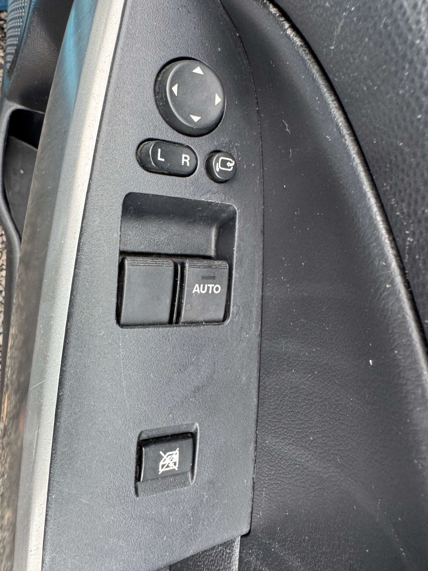 Used Mazda Mazda2 2012 for sale - 77708230: Photo 19