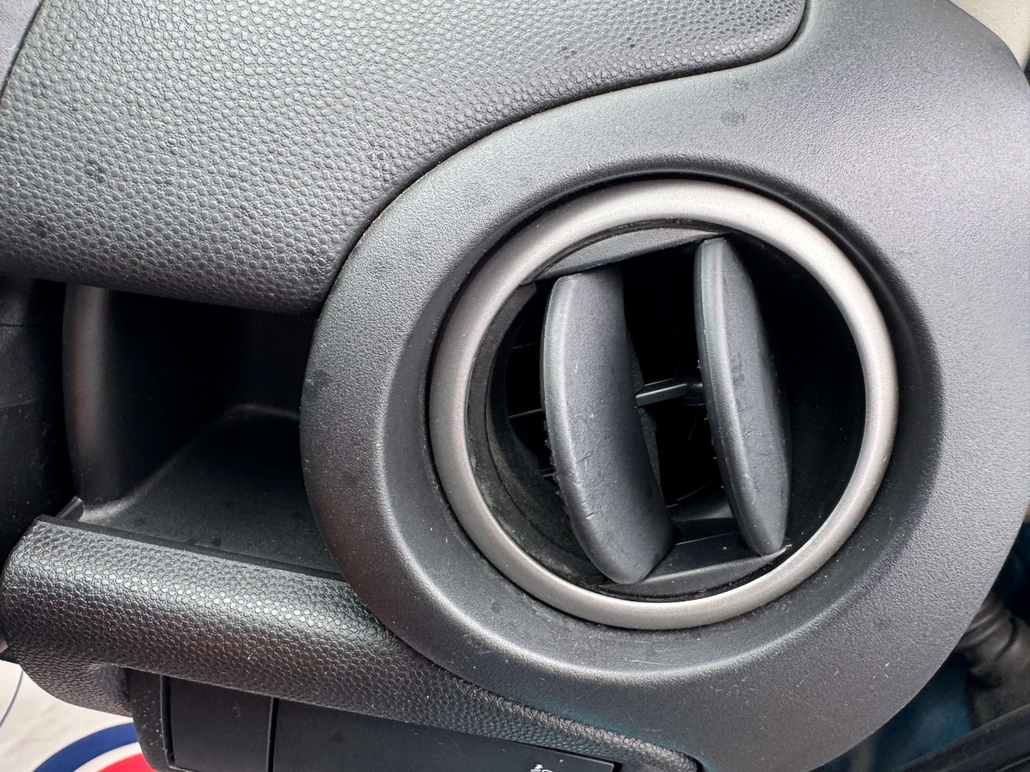 Used Mazda Mazda2 2012 for sale - 77708230: Photo 20