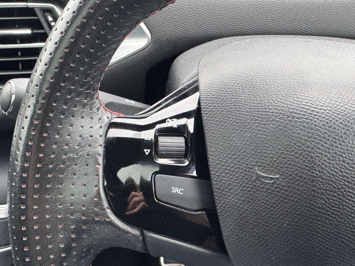 Used Peugeot 308 2019 for sale - 76966980: Photo 52