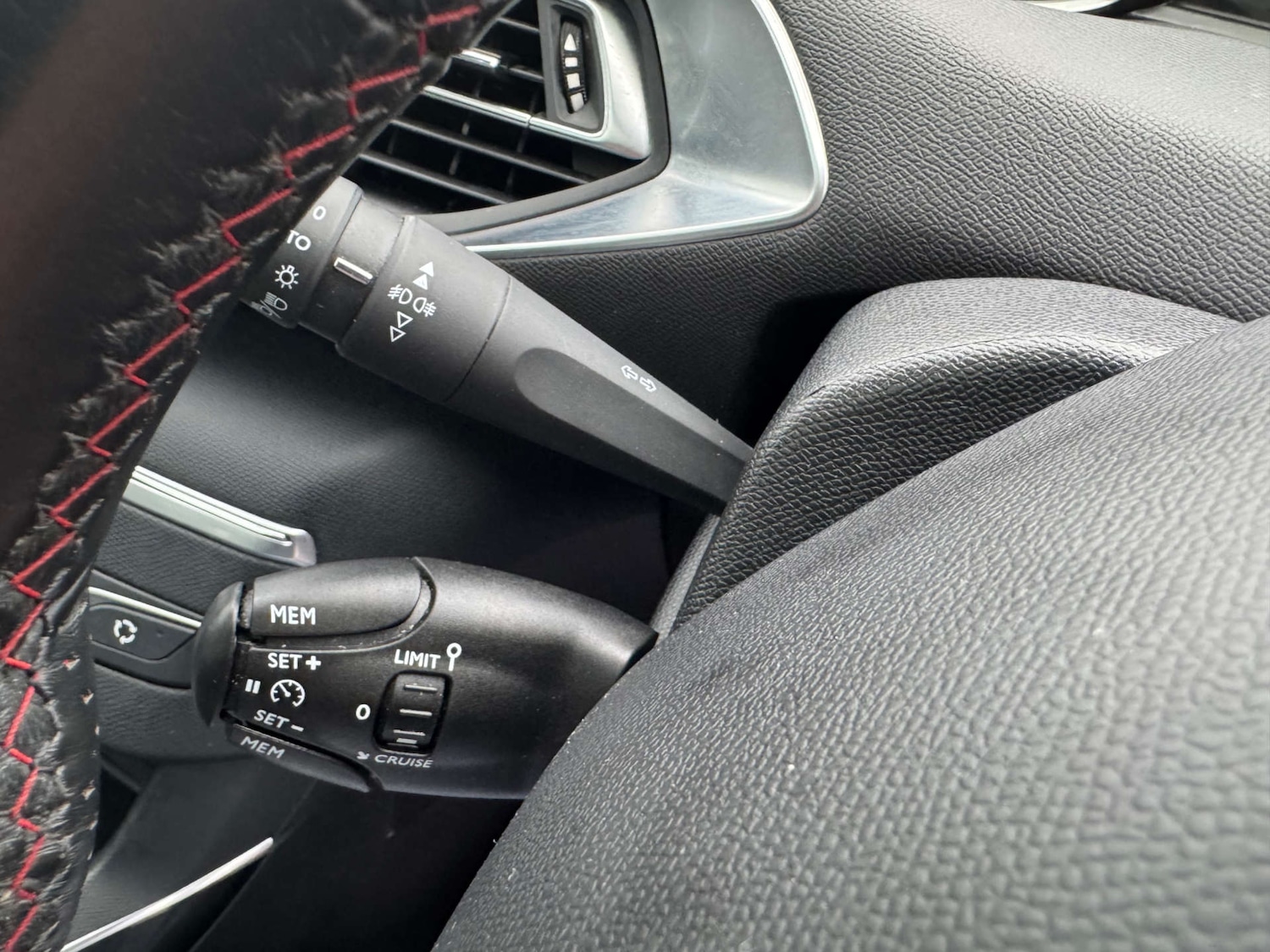 Used Peugeot 308 2019 for sale - 76966980: Photo 53