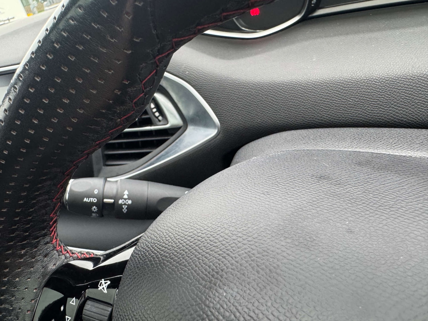 Used Peugeot 308 2019 for sale - 76966980: Photo 56