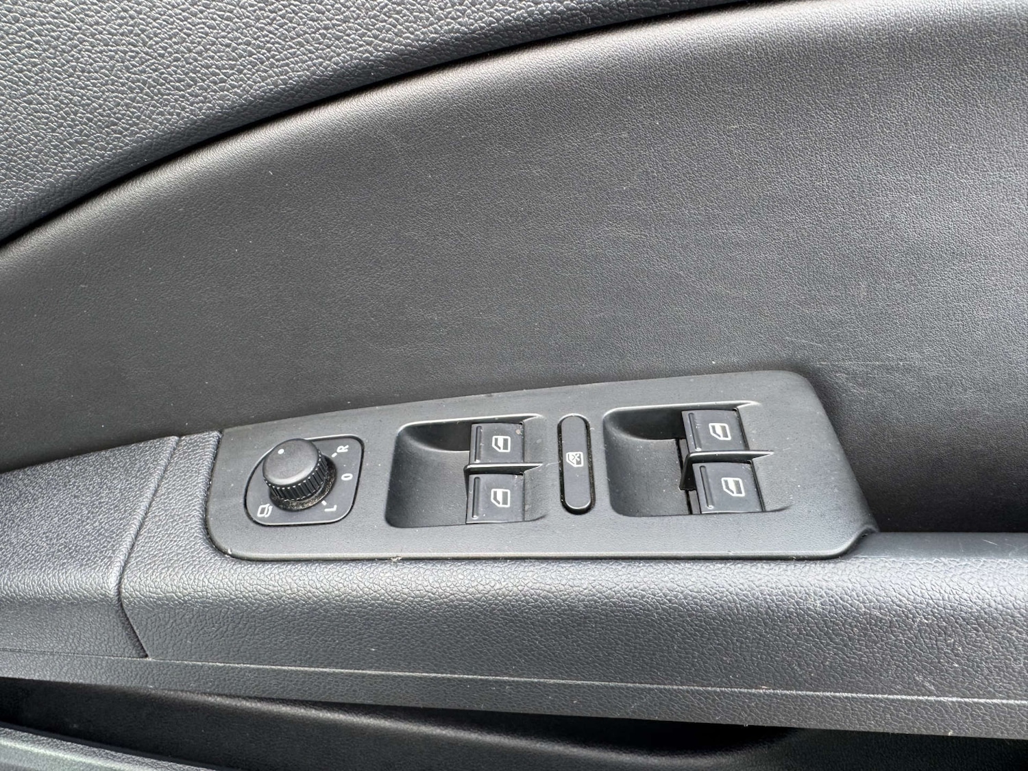 Used Skoda Superb 2013 for sale - 77709177: Photo 29