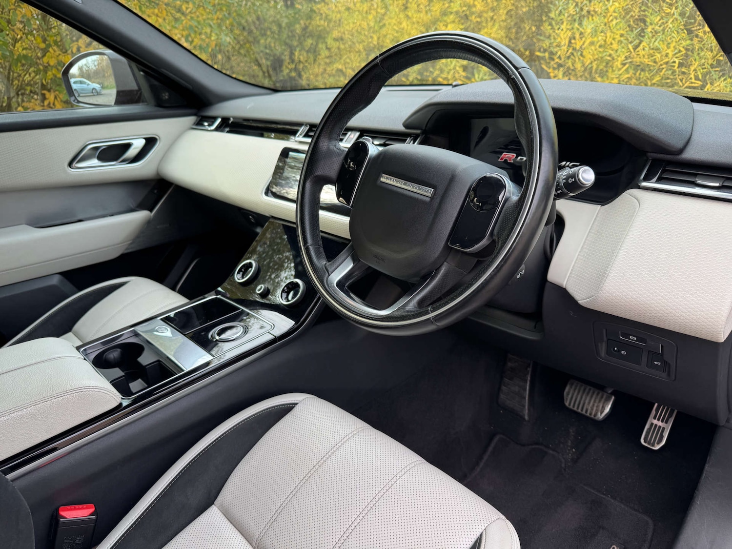 Used Land Rover Range Rover Velar 2018 for sale - 76604241: Photo 11