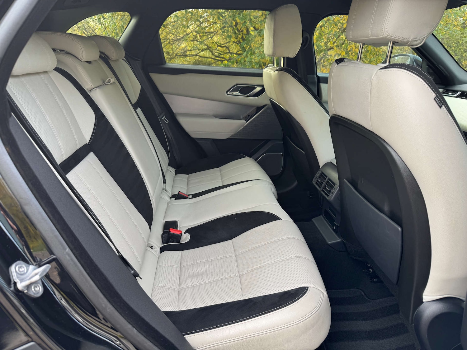 Used Land Rover Range Rover Velar 2018 for sale - 76604241: Photo 13