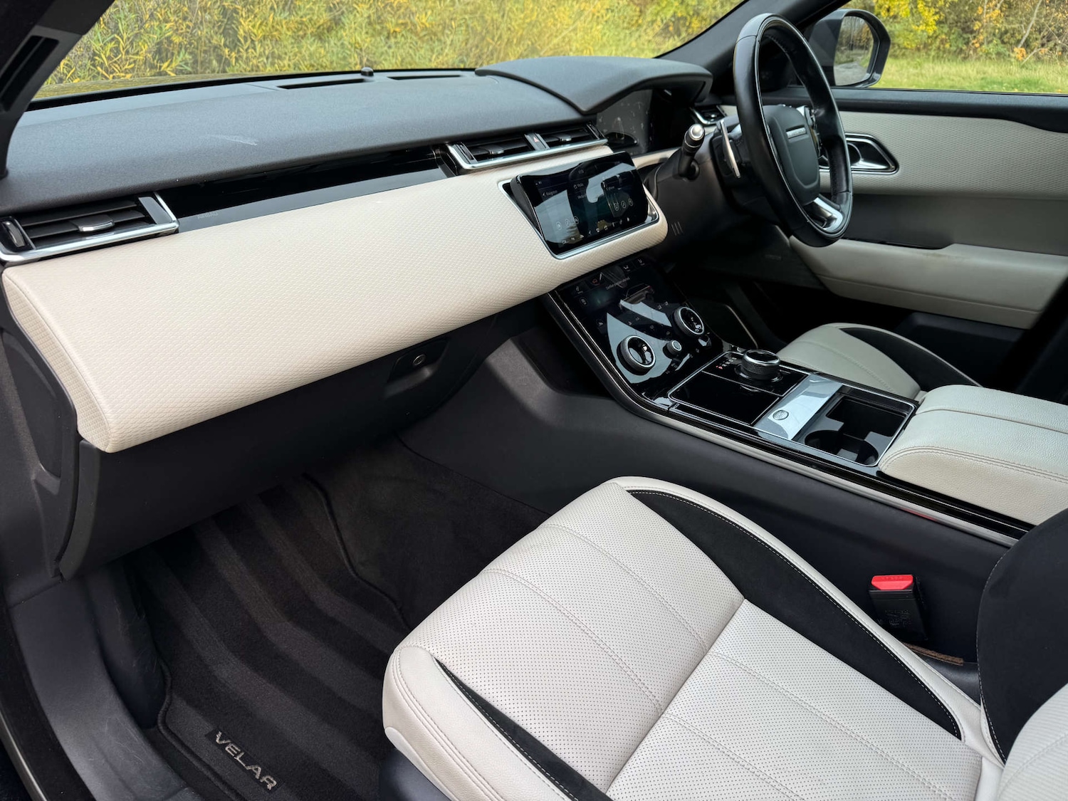 Used Land Rover Range Rover Velar 2018 for sale - 76604241: Photo 21