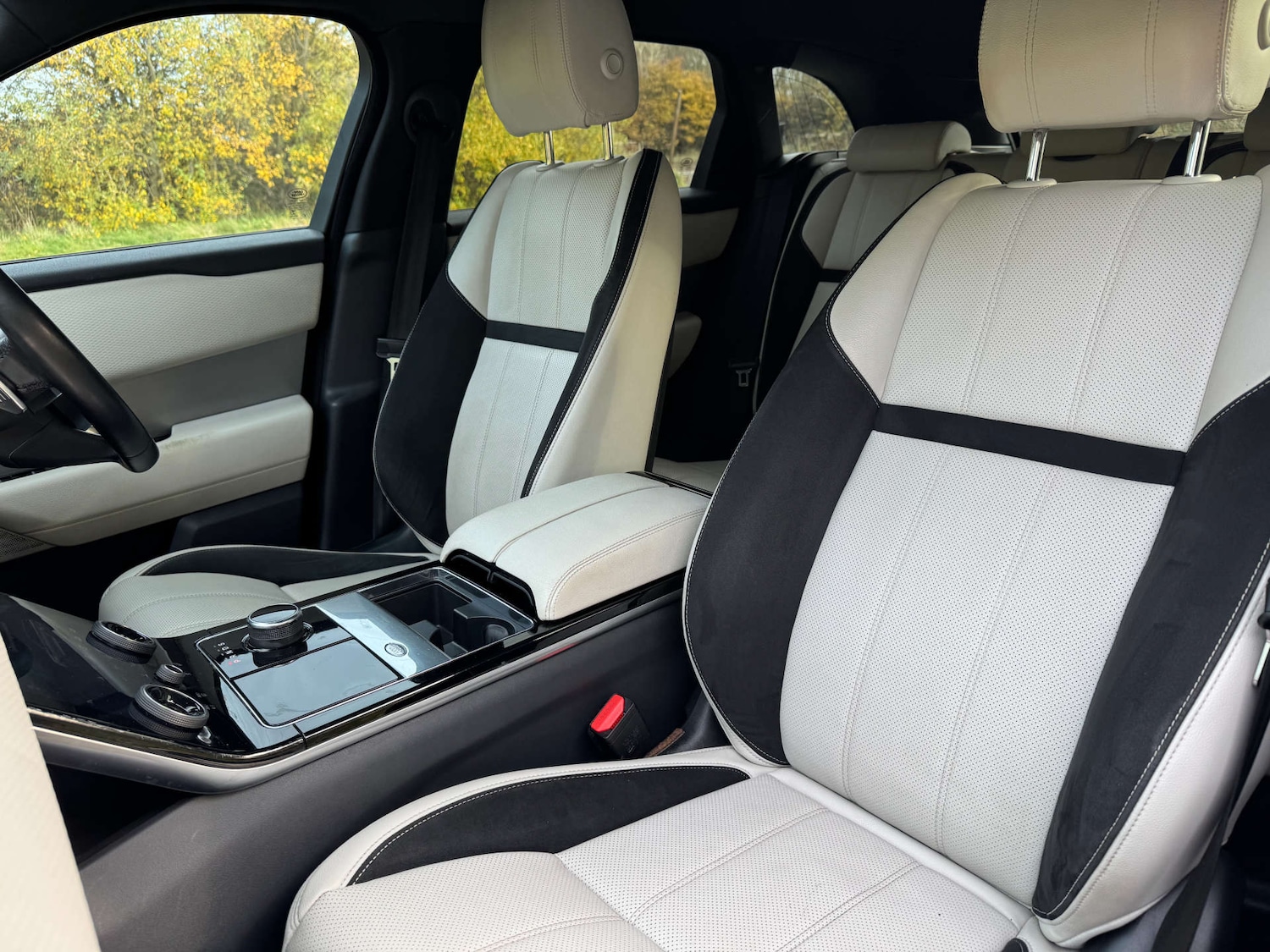 Used Land Rover Range Rover Velar 2018 for sale - 76604241: Photo 23