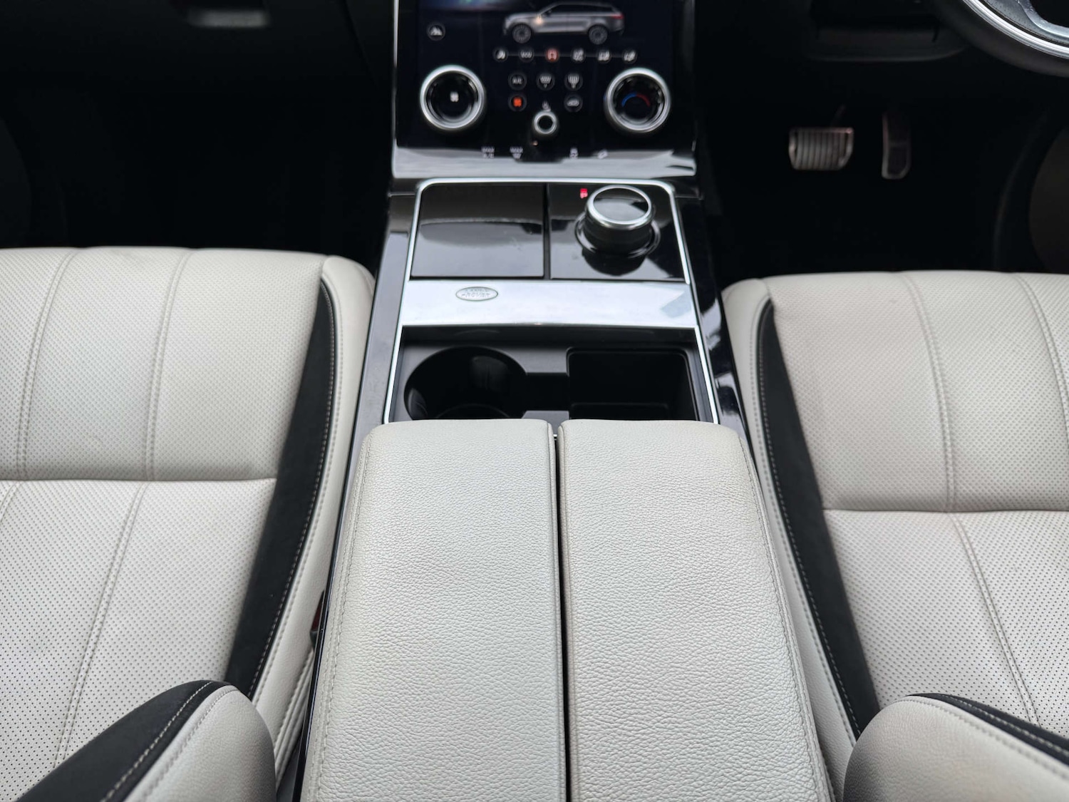 Used Land Rover Range Rover Velar 2018 for sale - 76604241: Photo 24