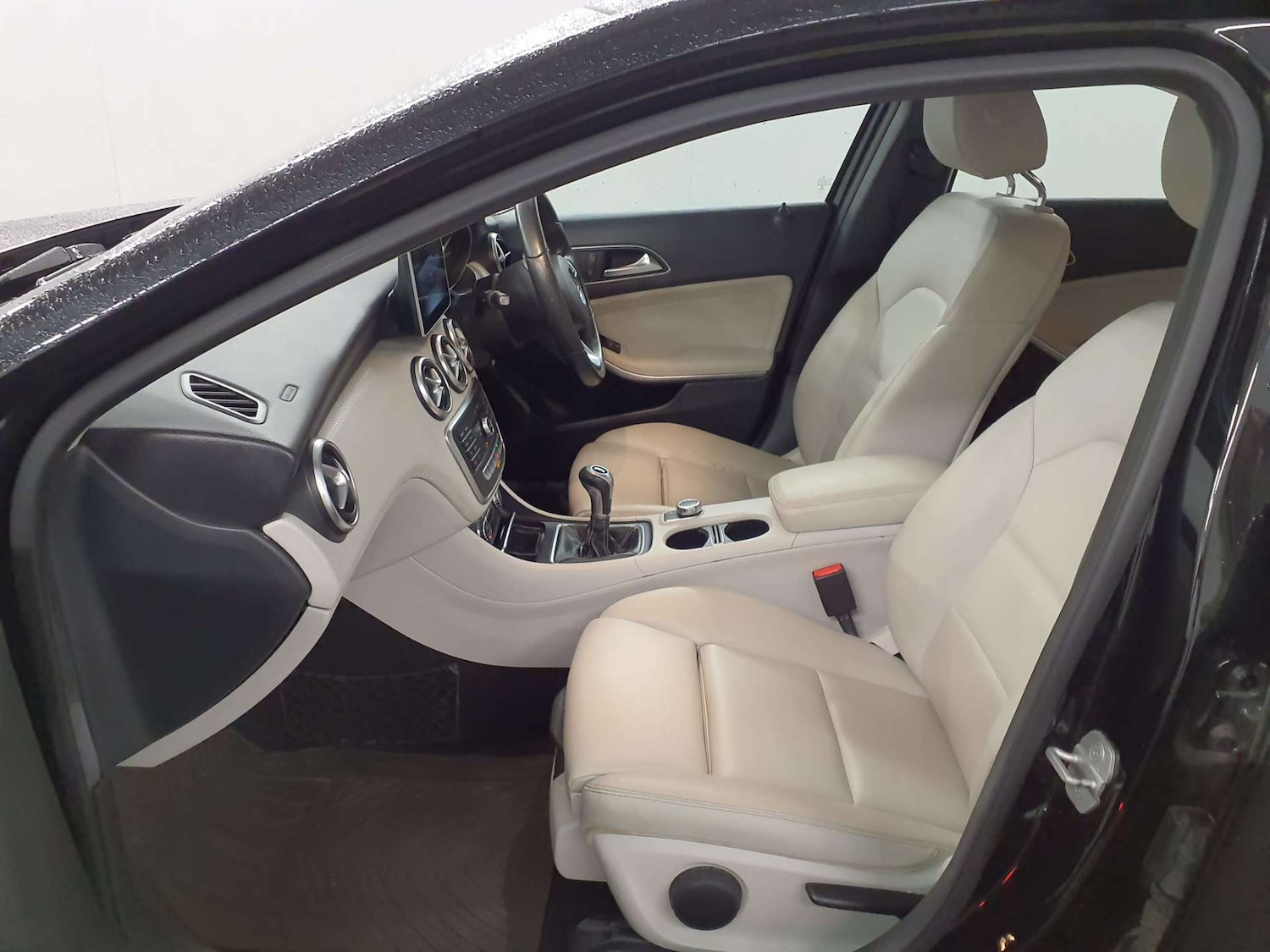 Used Mercedes-Benz A-Class 2016 for sale - 76686700: Photo 11