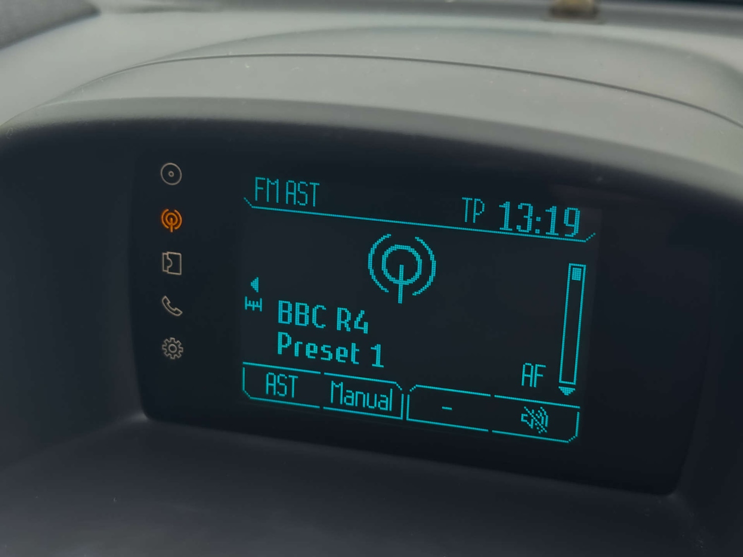 Used Ford Fiesta 2015 for sale - 76604272: Photo 30