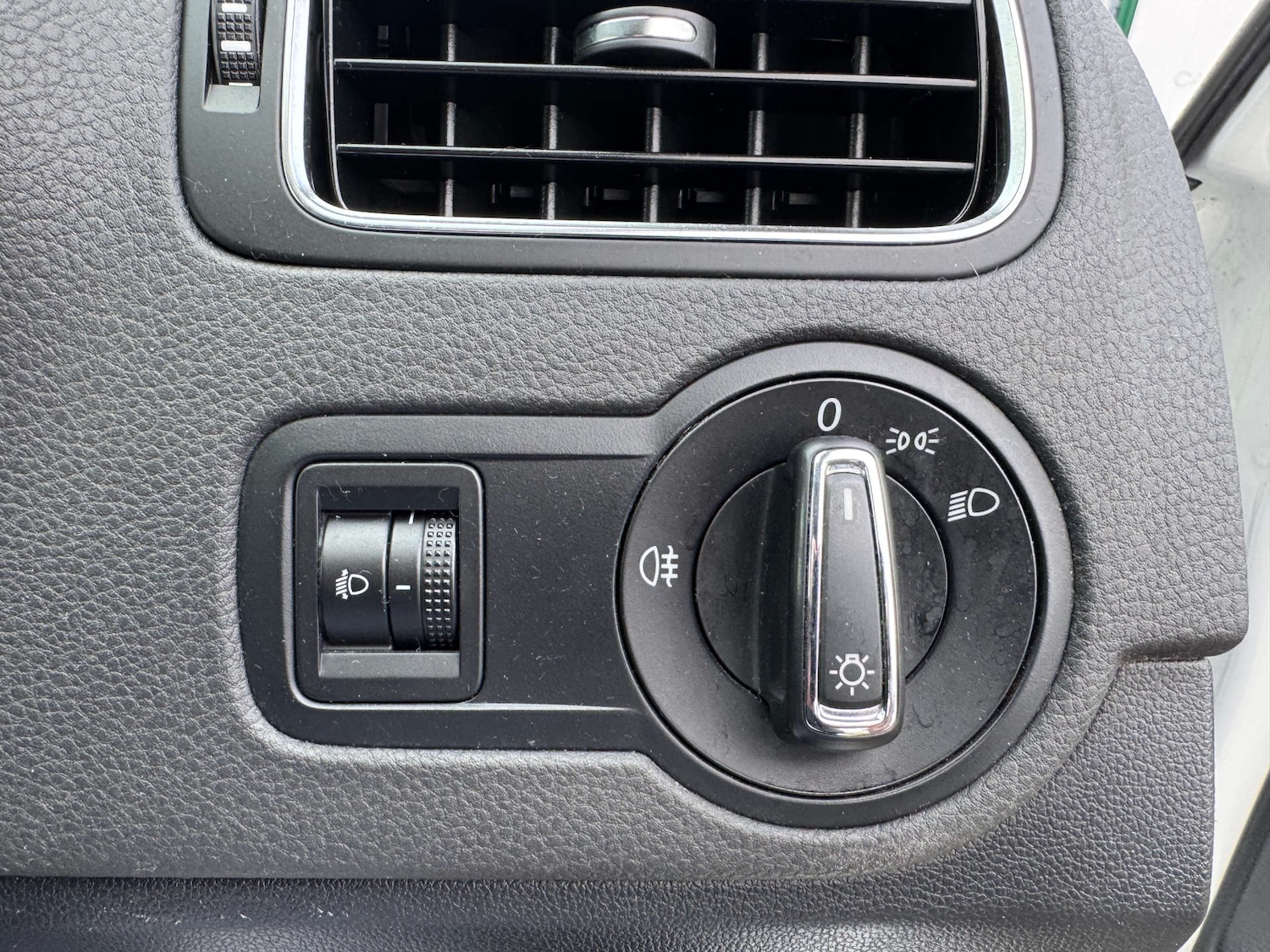 Used Volkswagen Polo 2014 for sale - 77531888: Photo 42