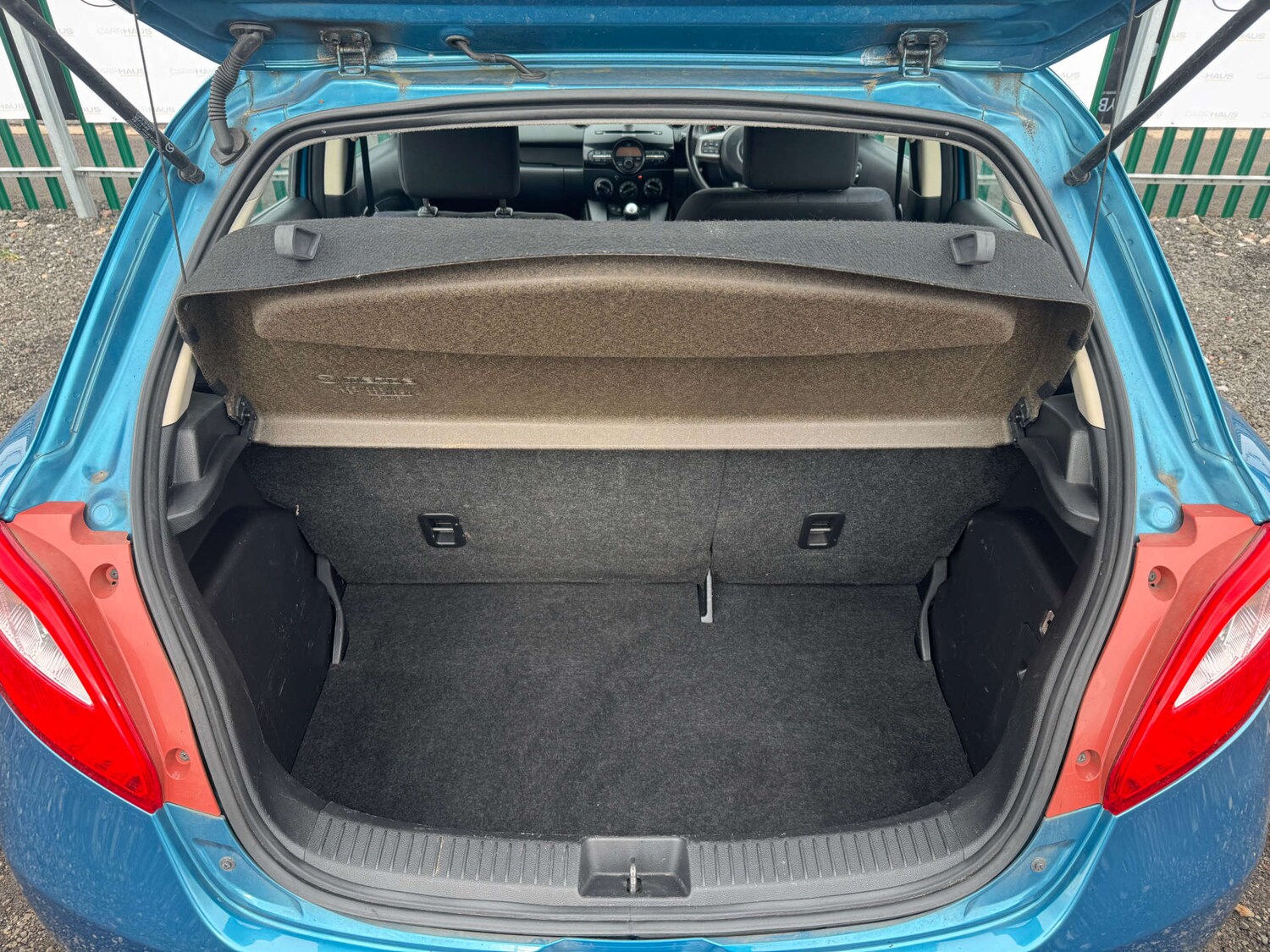 Used Mazda Mazda2 2012 for sale - 78154389: Photo 8