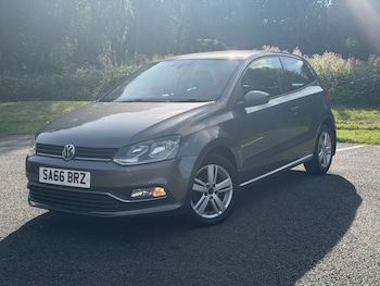 Used Volkswagen Polo 2016 for sale - 79369899: Photo
