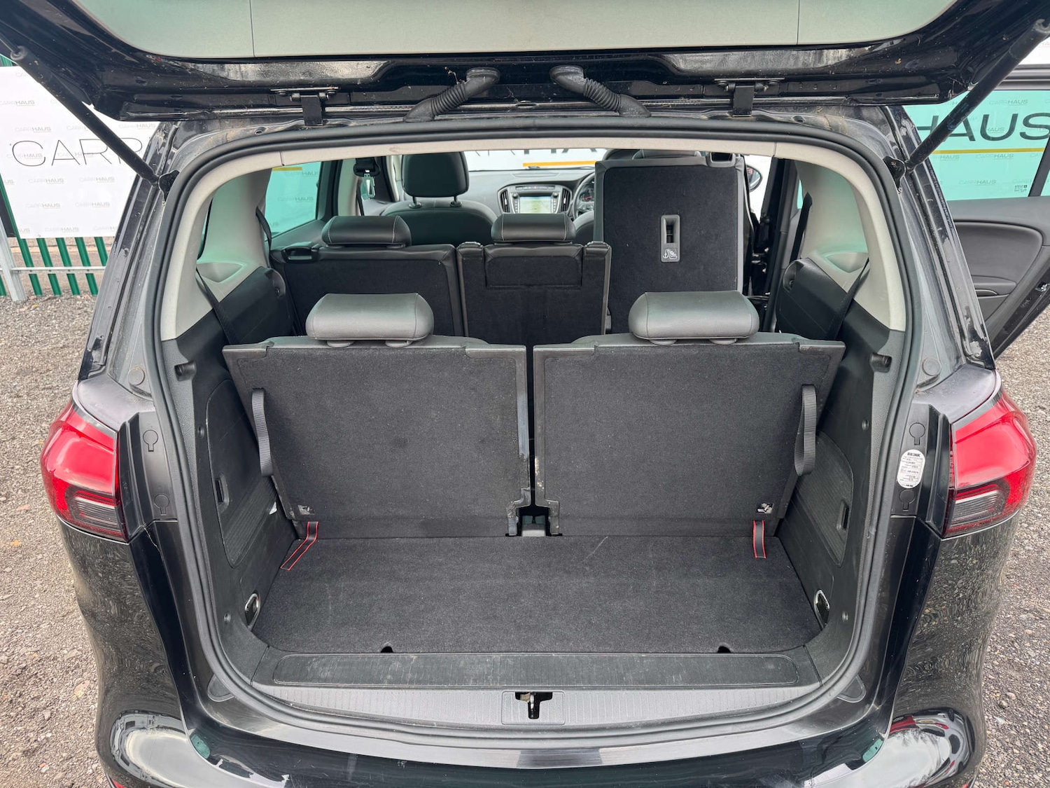 Used Vauxhall Zafira 2017 for sale - 77709179: Photo 25