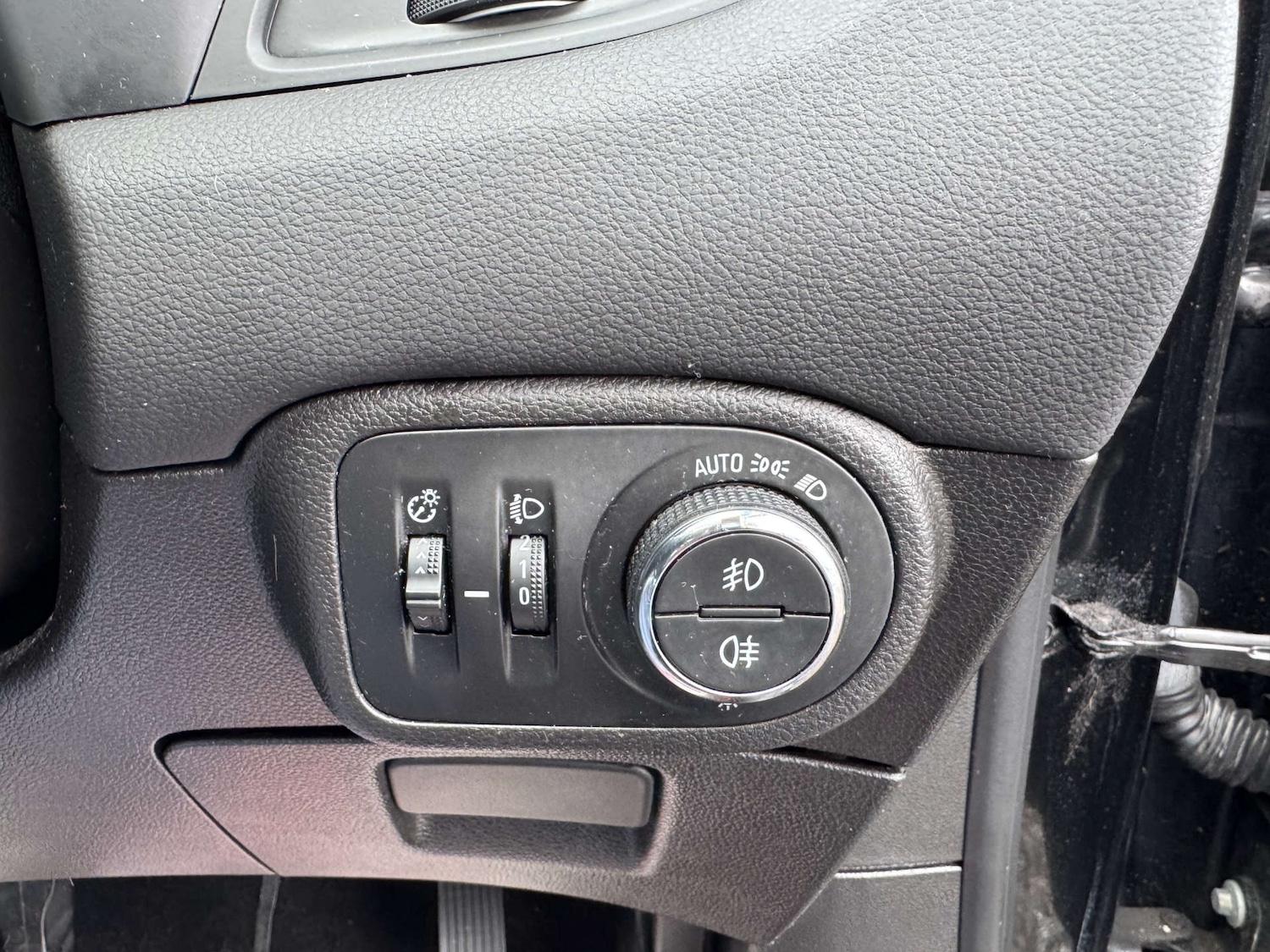 Used Vauxhall Zafira 2017 for sale - 77709179: Photo 31