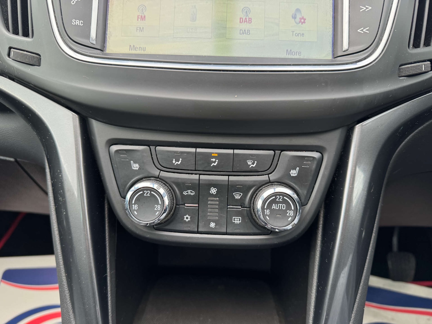 Used Vauxhall Zafira 2017 for sale - 77709179: Photo 34