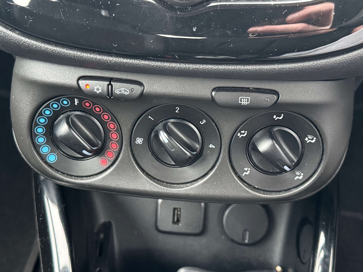 Used Vauxhall Corsa 2017 for sale - 77189554: Photo 27