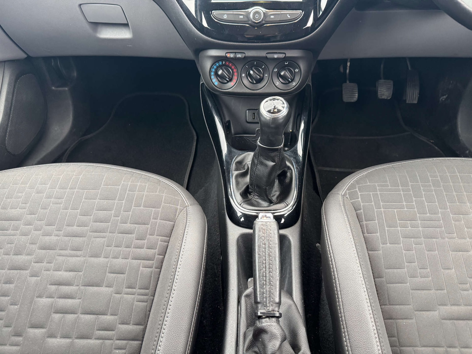 Used Vauxhall Corsa 2017 for sale - 77189554: Photo 32