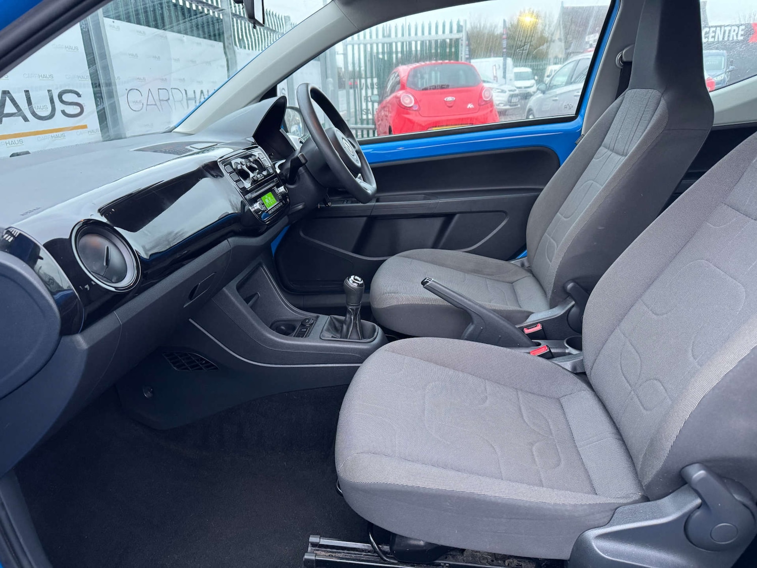 Used Volkswagen up! 2015 for sale - 77151120: Photo 29