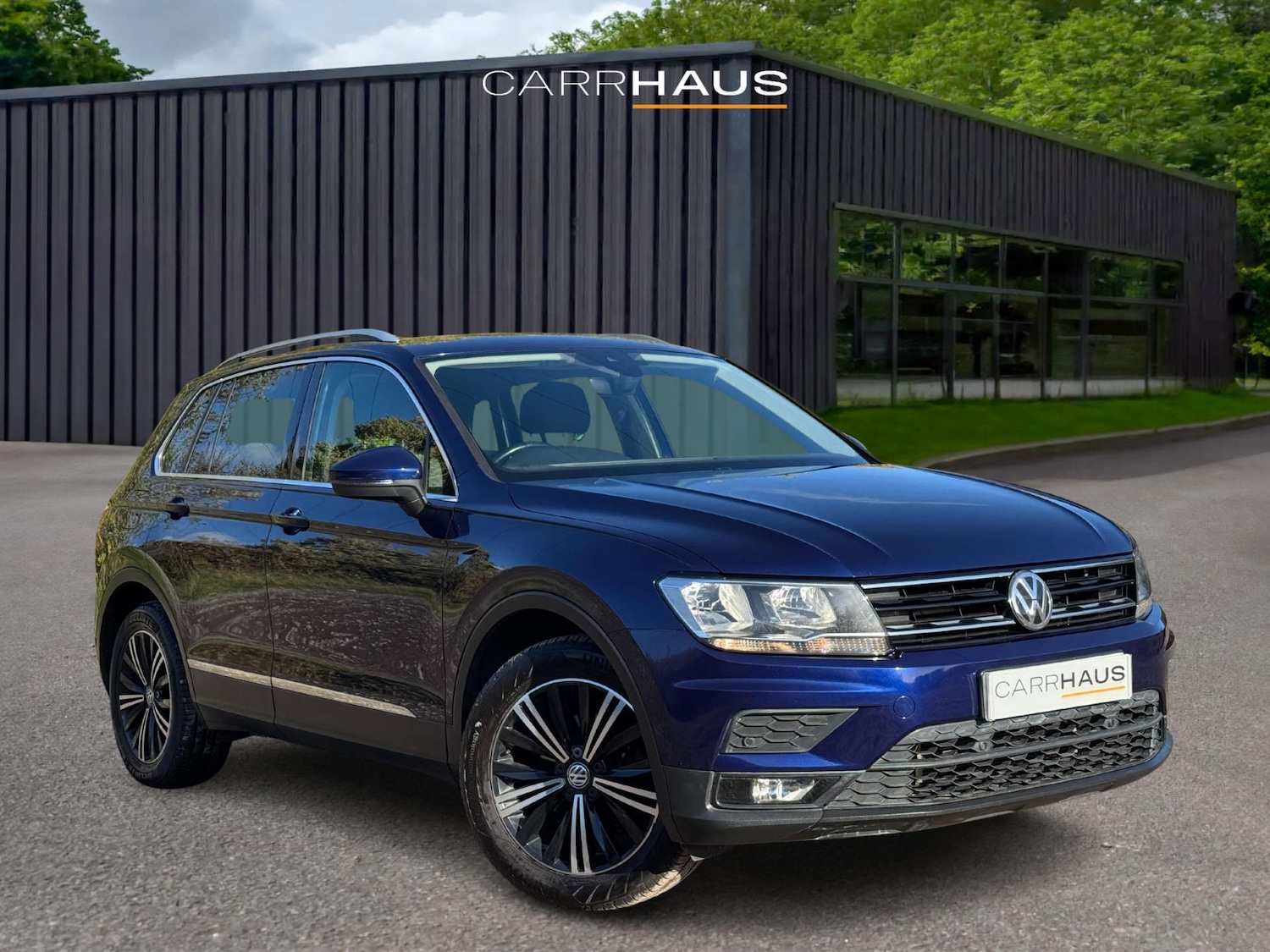 Used Volkswagen Tiguan 2017 for sale - 76604262: Photo 1