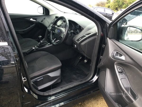 Used Ford Focus 2015 for sale - 76350079: Photo 5