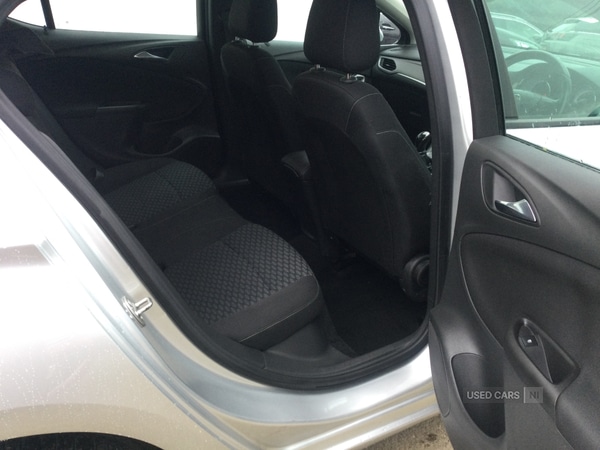 Used Vauxhall Astra 2017 for sale - 77067333: Photo 8