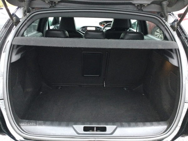 Used Peugeot 308 2015 for sale - 77971147: Photo 10