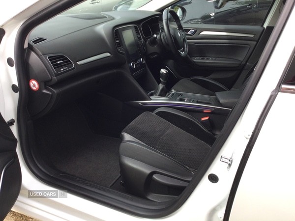 Used Renault Megane 2017 for sale - 76593320: Photo 6