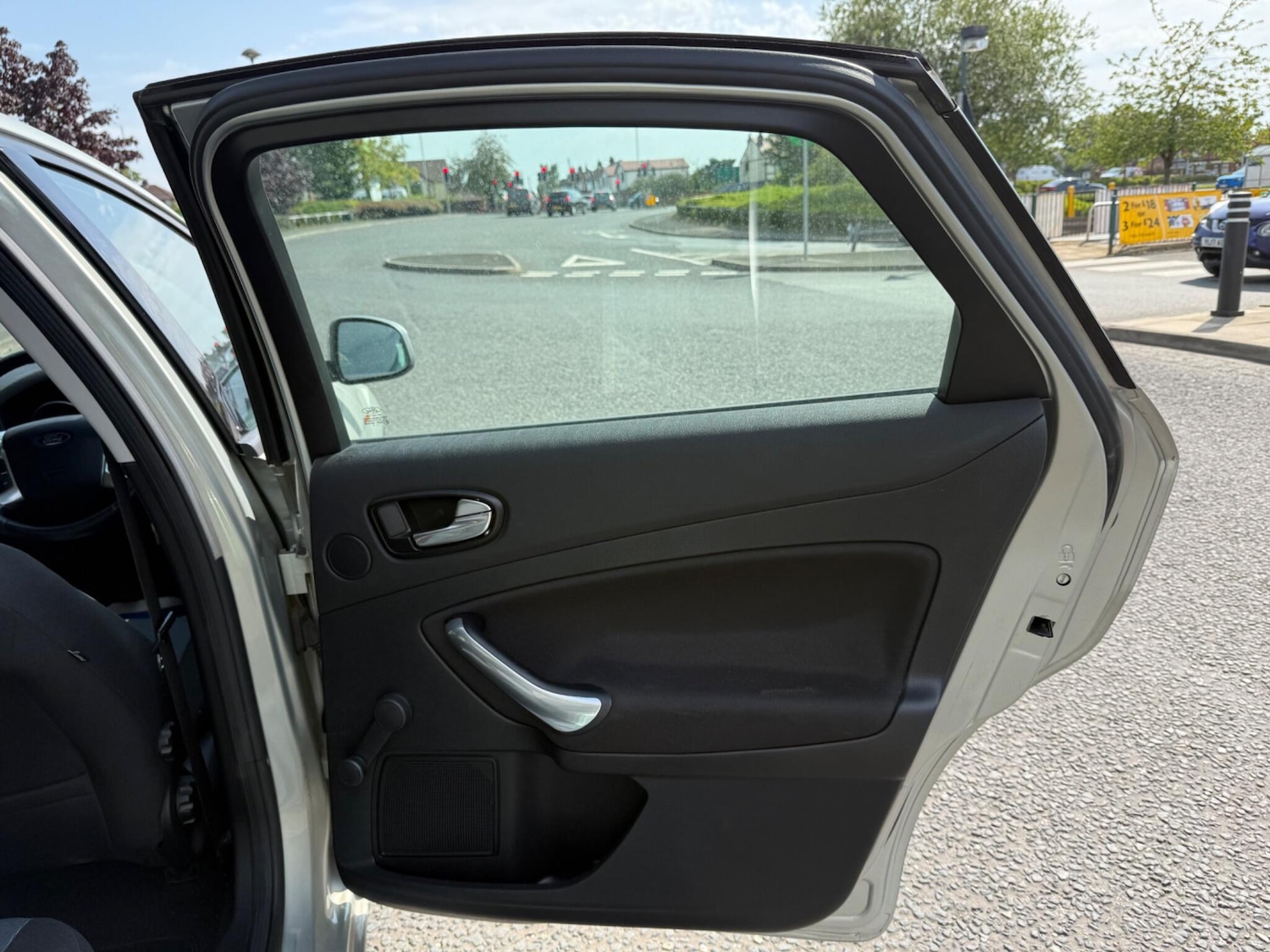 Used Ford Mondeo 2008 for sale - 76408647: Photo 32