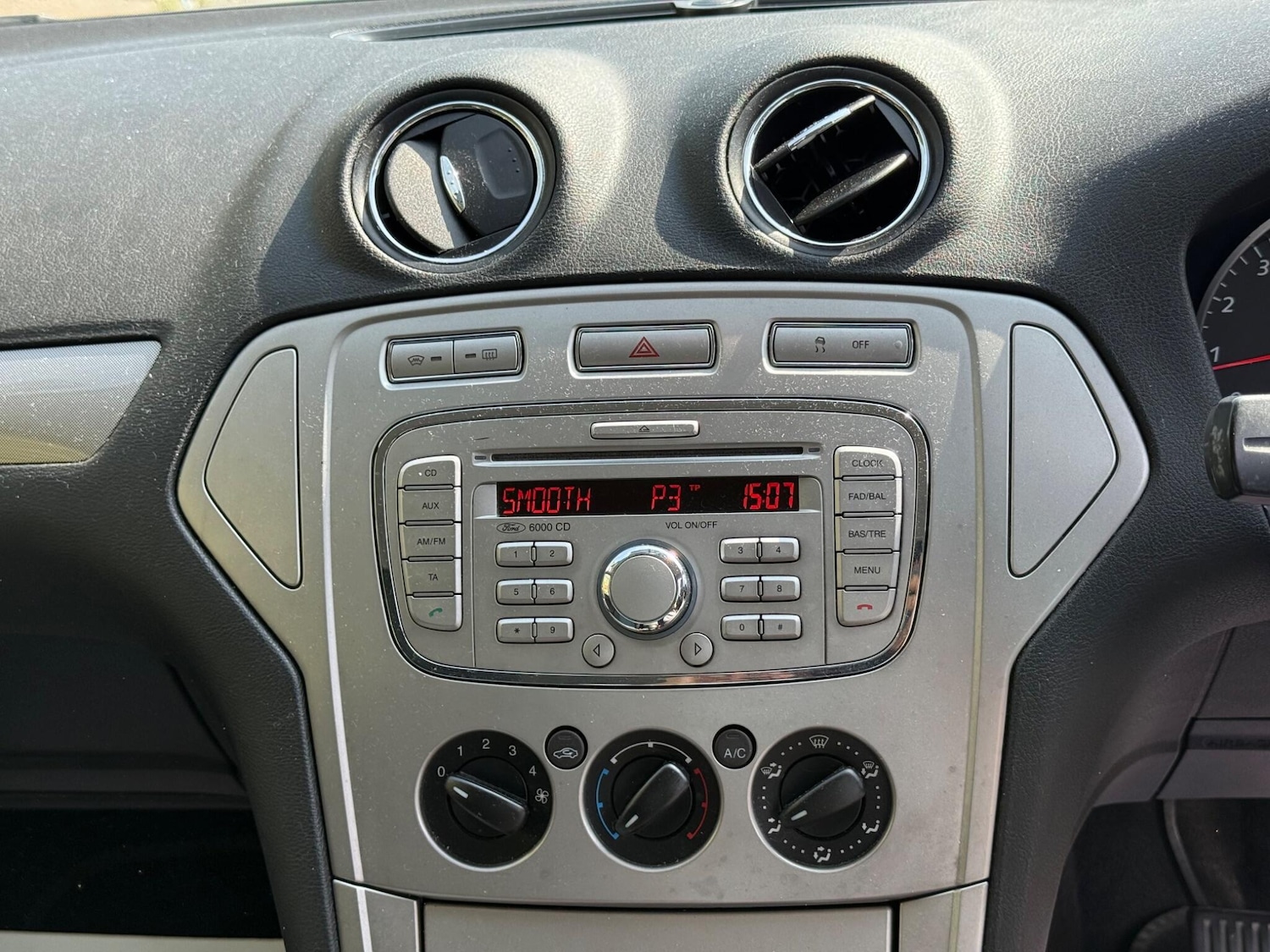 Used Ford Mondeo 2008 for sale - 76408647: Photo 37