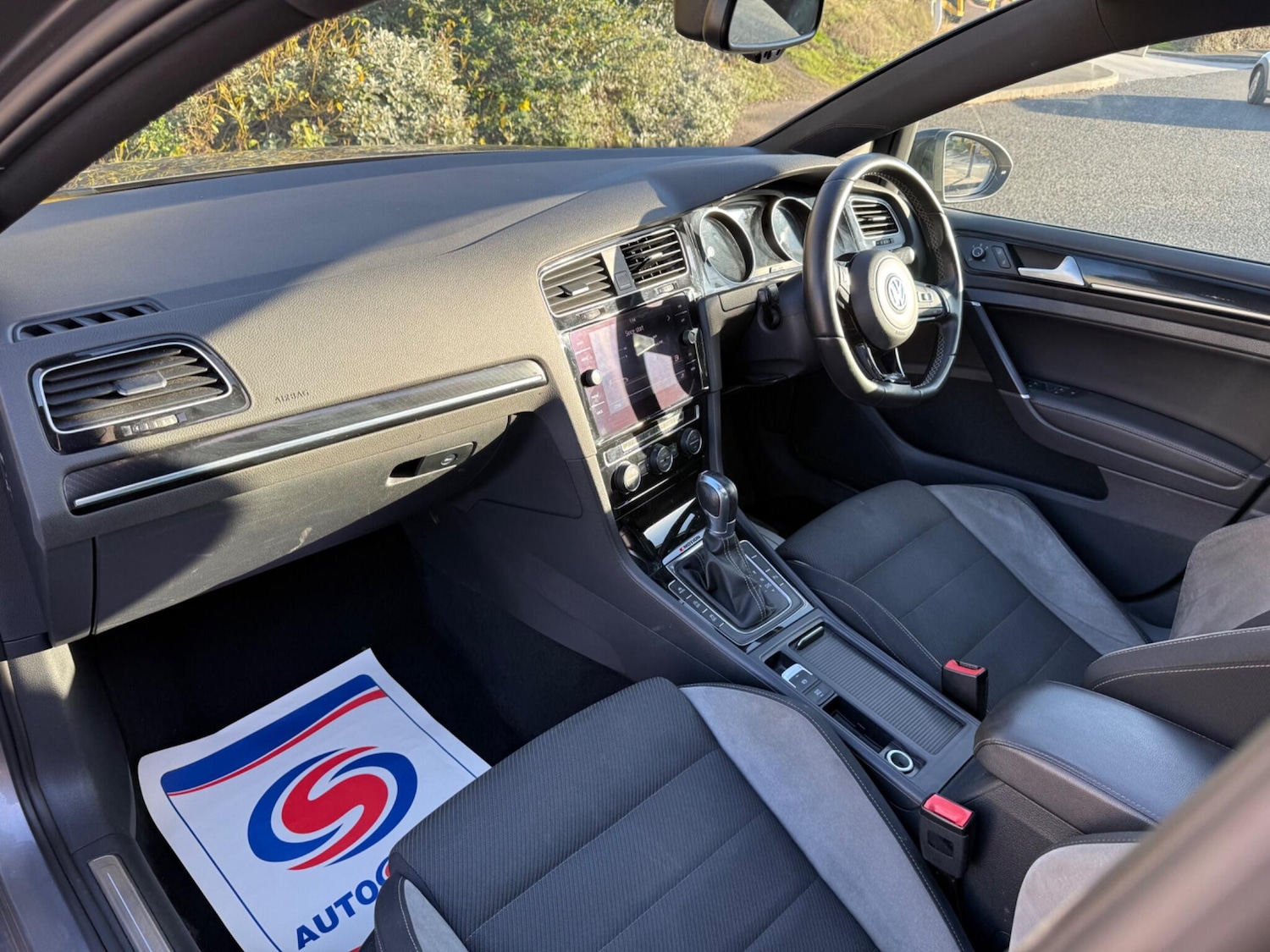 Used Volkswagen Golf 2015 for sale - 76596963: Photo 21