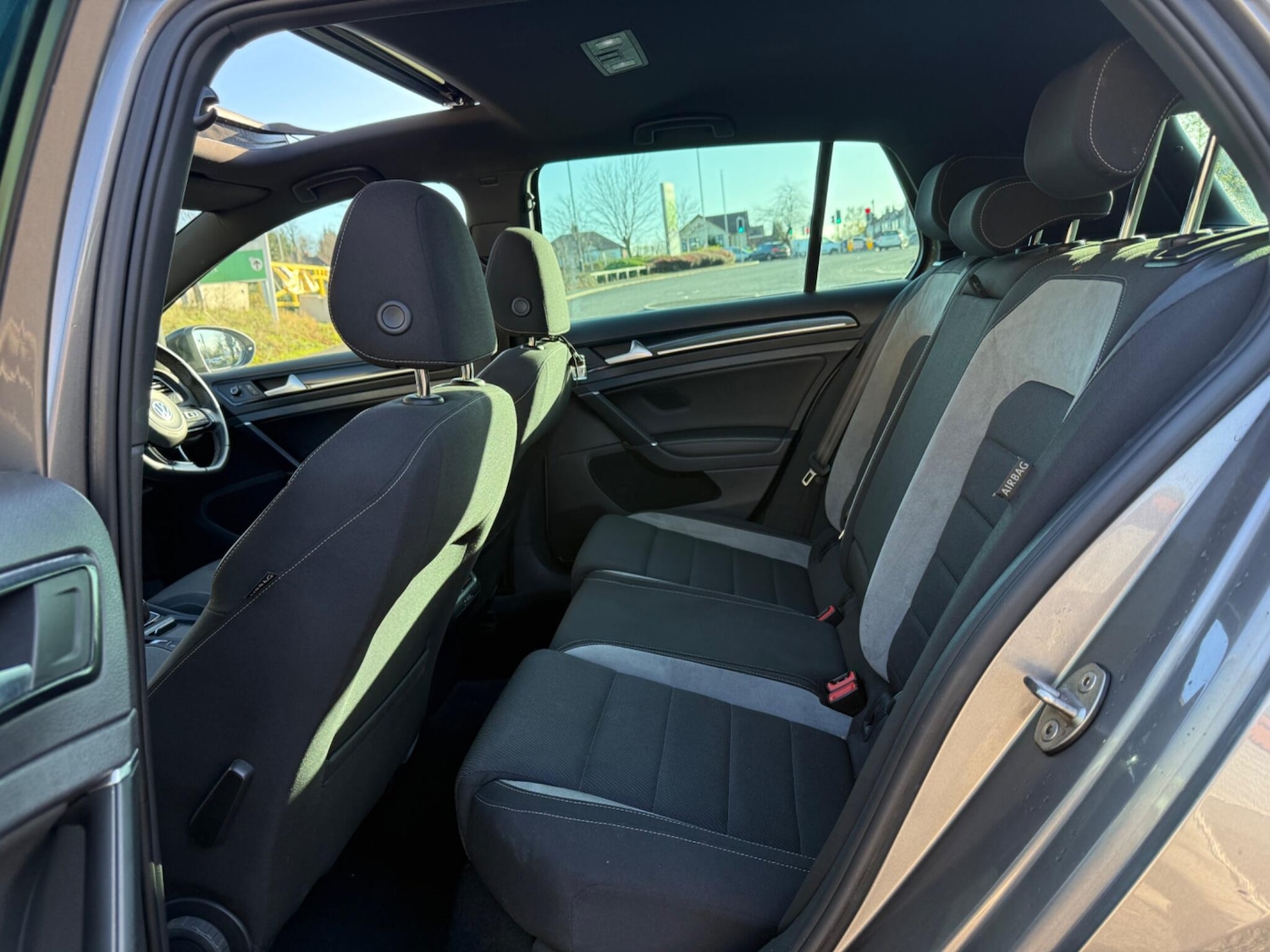 Used Volkswagen Golf 2015 for sale - 76596963: Photo 29