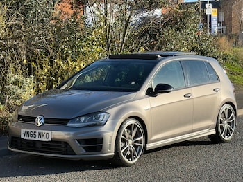 Used Volkswagen Golf 2015 for sale - 76596963: Photo