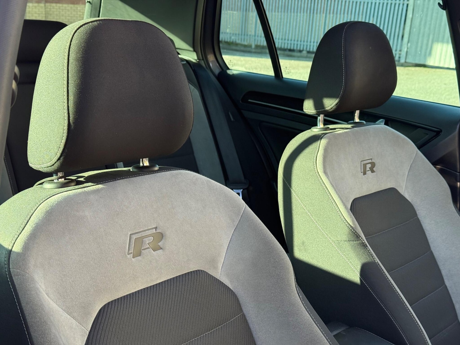 Used Volkswagen Golf 2015 for sale - 76596963: Photo 33